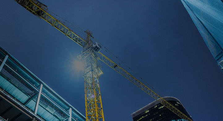 Building & Construction Industry - Large crane in city